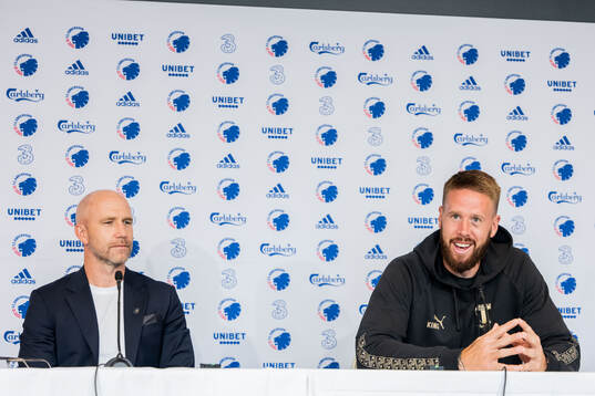 Head coach Henrik Rydström and Pontus Jansson of Malmö FF