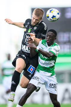 Örebros Hampus Söderström och Västerås Mamadou Ousmane