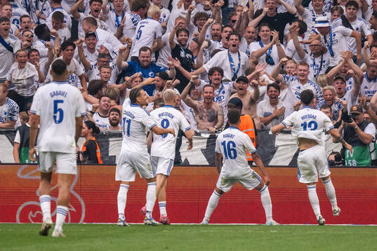 Robert of FC Copenhagen celebrates