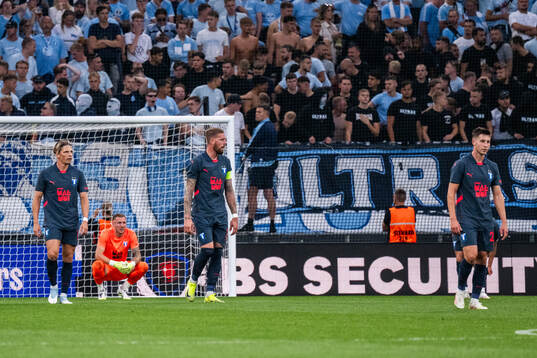 Jens Stryger Larsen, goalkeeper Robin Olsen and Pontus