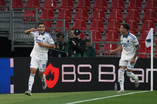 Mohamed Elyounoussi and Robert of FC Copenhagen celebrate