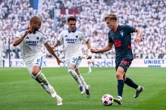 Pantelis Hatzidiakos and Rodrigo Huescas of FC Copenhagen