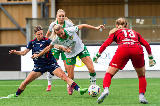 Bläddra bland fler bilder av Fotboll, Damallsvenskan, Rosengård - Hammarby