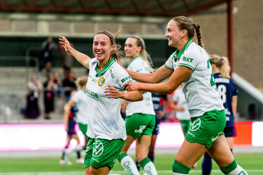 Hammarbys Vilma Emilia Koivisto jublar