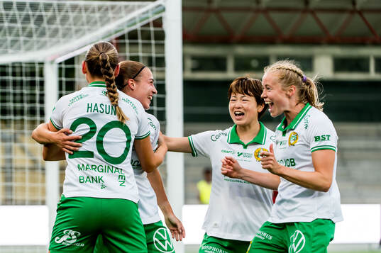 Hammarbys Vilma Emilia Koivisto jublar