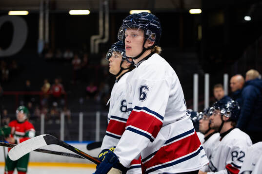 HV71s Karl Annborn