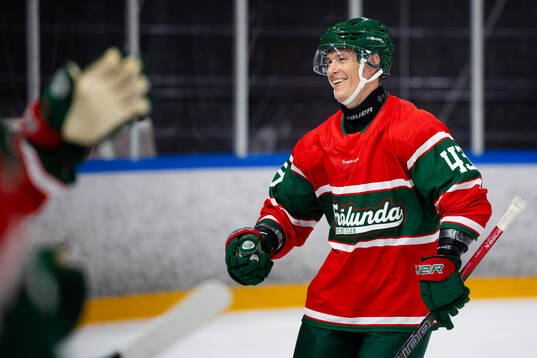 Frölundas Tom Nilsson jublar