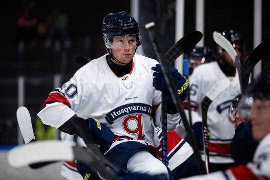 HV71s Oskar Stål-Lyrenäs