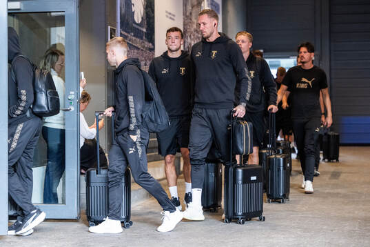 Goalkeeper Robin Olsen of Malmö FF arrives at the arena