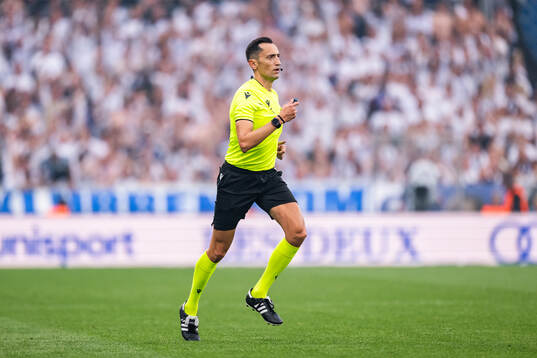 Referee José María Sánchez