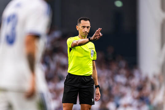 Referee José María Sánchez