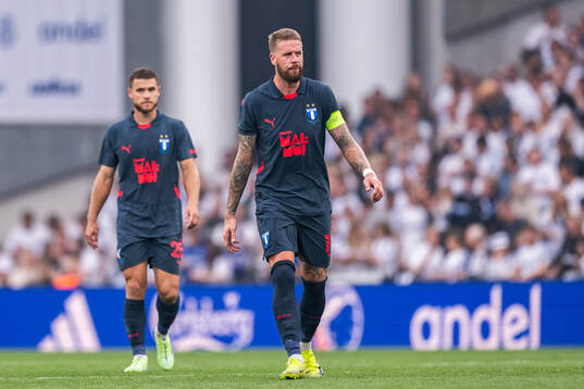 Pontus Jansson of Malmö FF looks dejected
