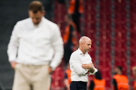 Head coach Henrik Rydström of Malmö FF looks dejected