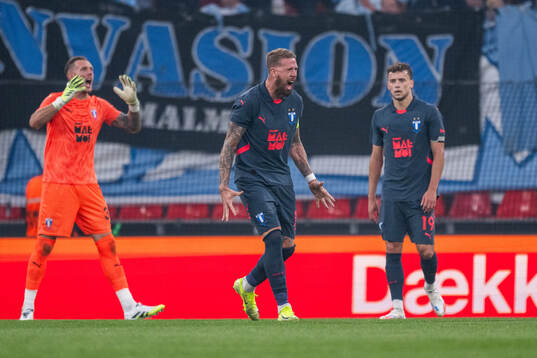 Pontus Jansson of Malmö FF looks dejected