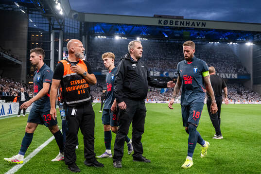 Bläddra bland fler bilder av Football, UEFA Champions League Qualifiers, FC Copenhagen - Malmö FF