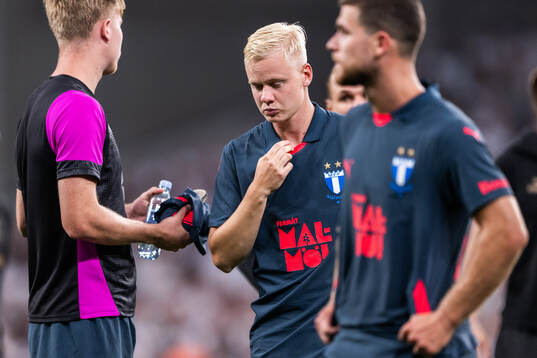 Otto Rosengren of Malmö FF looks dejected