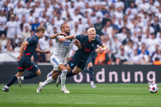 Pantelis Hatzidiakos of FC Copenhagen and Otto Rosengren of