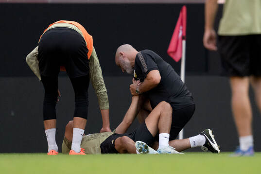 Danilo Al-Saed receives medical attention
