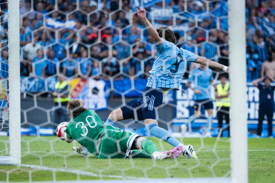 FC Järfällas Erik von Feilitzen och Djurgårdens August