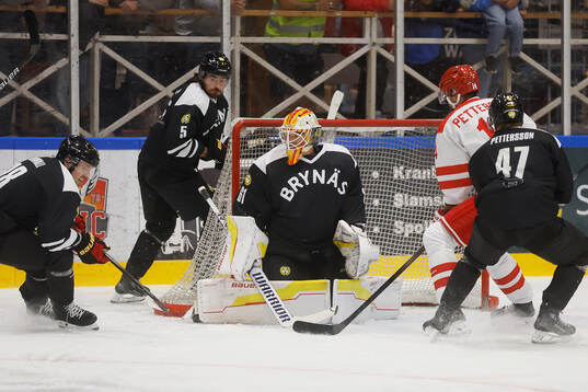 Brynäs målvakt Collin Delia