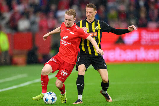 Markus Haaland of Brann and Julius Lindberg of Häcken