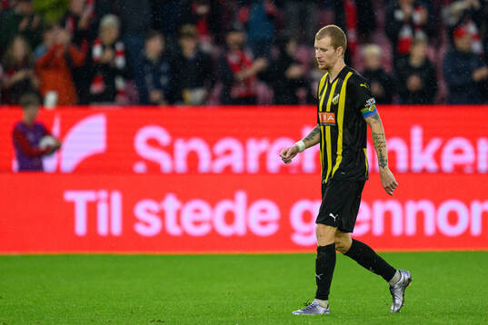 Simon Gustafson of Häcken looks dejected