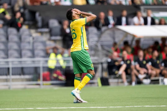 Montader Madjed of Hammarby looks dejected
