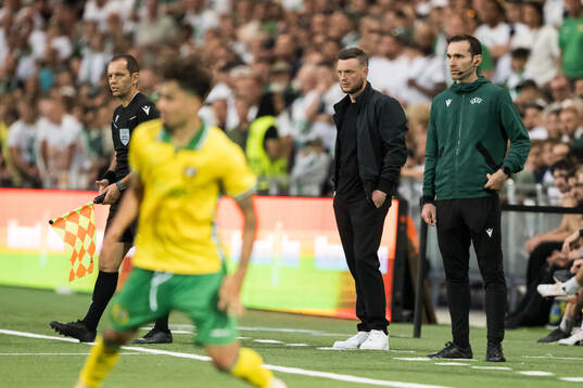 Coach Kim Hellberg  of Hammarby