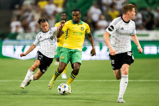 Jesper Reitan-Sunde of Rosenborg and Paulos Abraham of