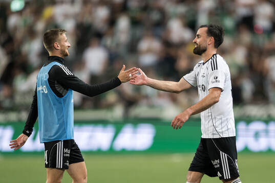 Dino Islamovic of Rosenborg celebrates