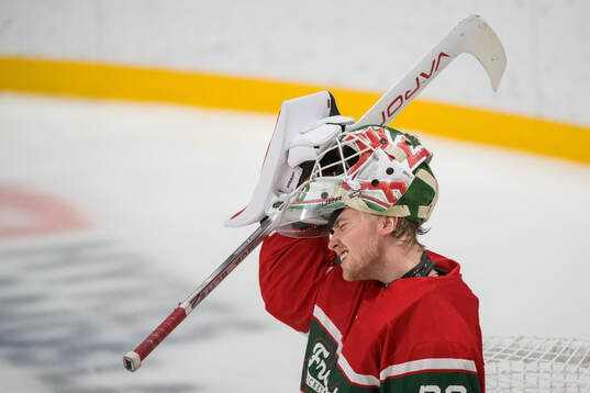 Frölundas målvakt Tobias Normann deppar
