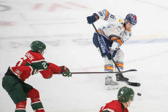 Bläddra bland fler bilder av Ishockey, Träningsmatch, Frölunda - Växjö