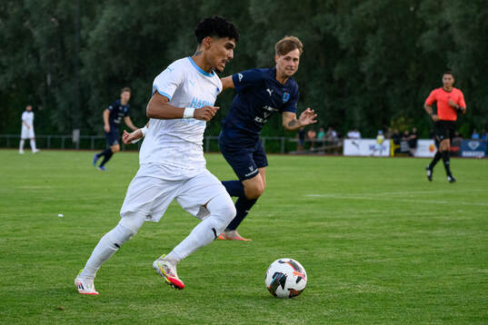 Spelare från Staffanstorp United och Bosnien Hercegovinas