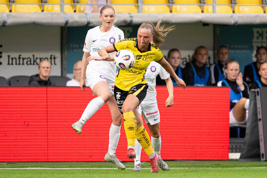 Jitexs Lizette Kennethsson och Elfsborgs Stina Jensen
