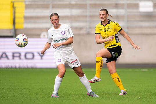 Jitexs Malin Sipiläinen och Elfsborgs Selma Berggren