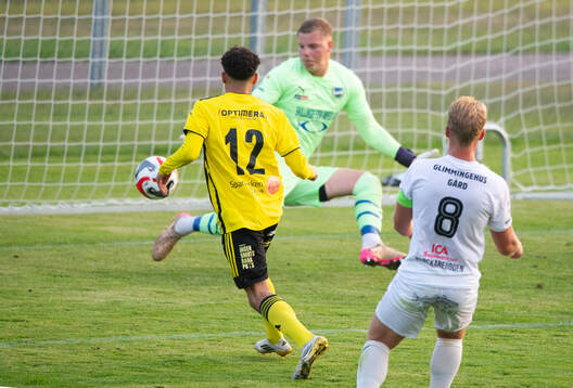 IFK Hässleholms Zeidan Sala gör 1-0 bakom Österlens
