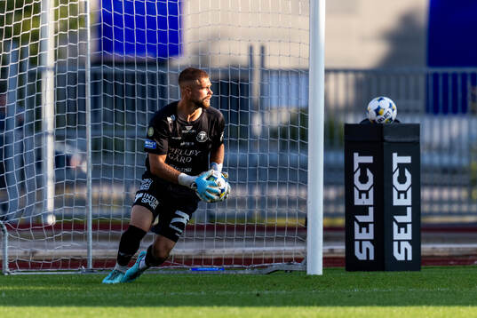 Trelleborgs målvakt Victor Astor