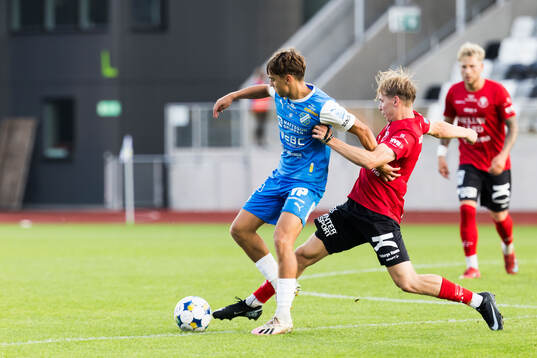 Oddevolds Emir Derviskadic och Trelleborgs Axel Vidjeskog