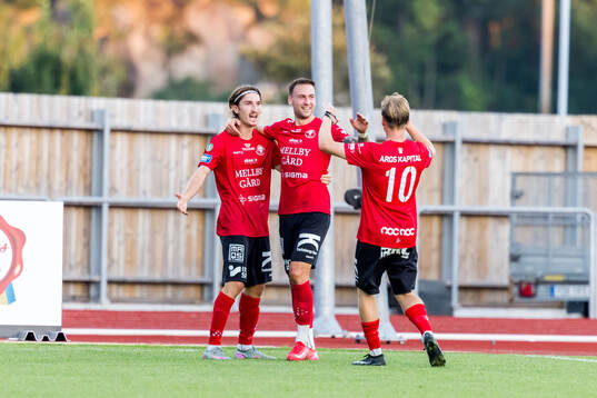 Trelleborgs Hugo Engström jublar