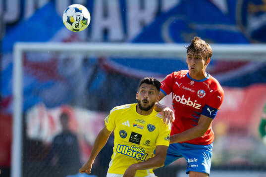 Helsingborgs Wilhelm Nilsson och Falkenbergs Leonardo Farah