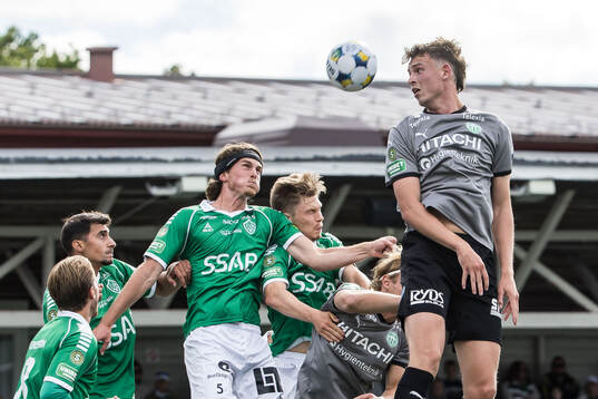 Brages Lorik Konjuhi och Västerås Karl Gunnarsson