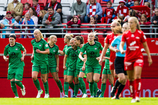 Marie Moen Preus of Vålerenga celebrates