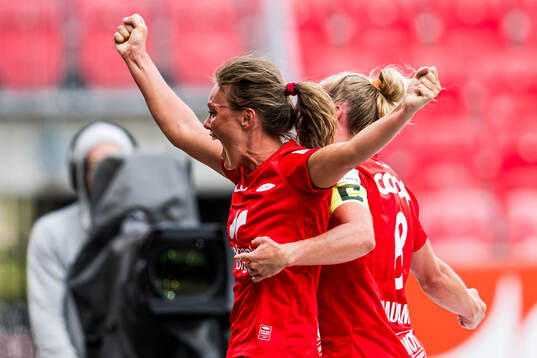 Ingrid Østervold Stenevik of Brann celebrates