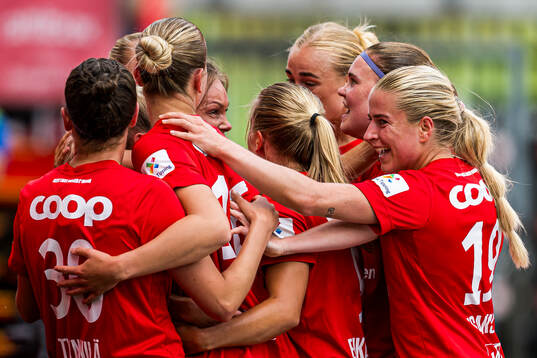 Ingrid Østervold Stenevik of Brann celebrates