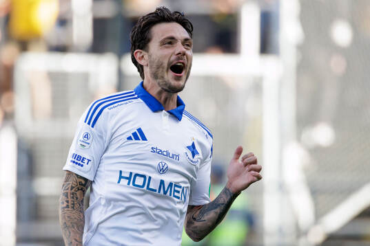 IFK Norrköpings David Moberg Karlsson jublar