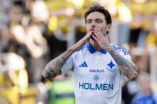 IFK Norrköpings David Moberg Karlsson jublar