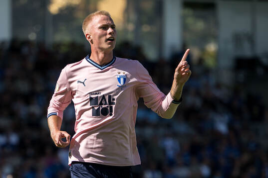 Malmö FFs Daniel Gudjohnsen jublar