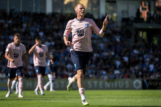 Malmö FFs Daniel Gudjohnsen jublar