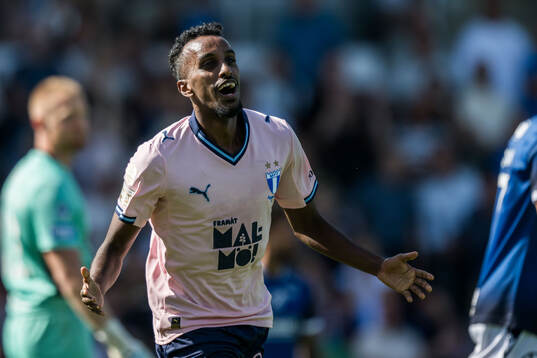 Malmö FFs Taha Ali jublar
