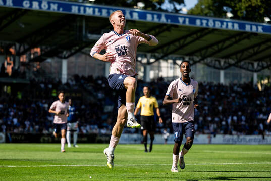 Malmö FFs Daniel Gudjohnsen jublar